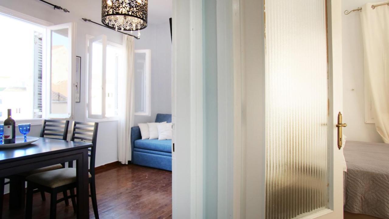 Heart-Warming Eleni Apartment In Corfu Town מראה חיצוני תמונה
